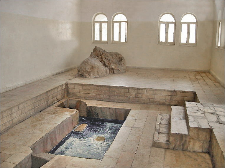 Pétra._La_source_au_village_d’Aïn_Musa