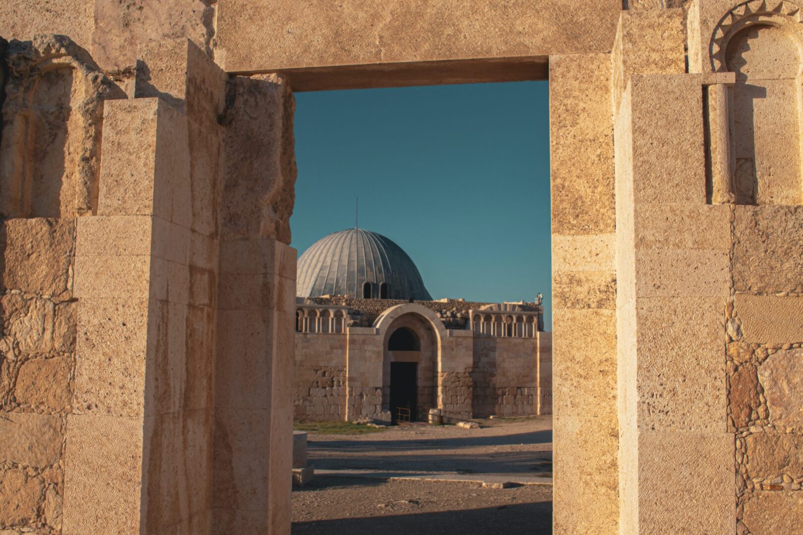 mohammad-almashni-gR-LvMlWefQ-unsplash