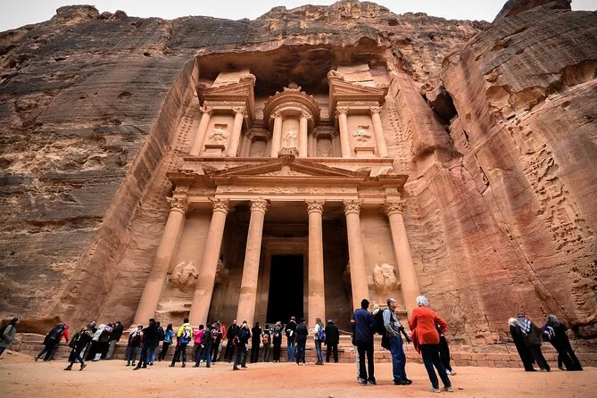 Read more about the article Jordan Holiday Packages: Experience the Magic of the Middle East