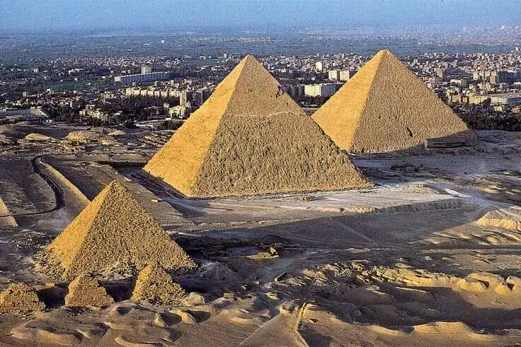 Read more about the article What Are The Pyramids In Egypt Made Of?